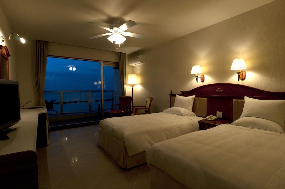 รีสอร์ท เบสต์ เวสเทิร์น โอกินาวา ออนนา บีช Okinawa